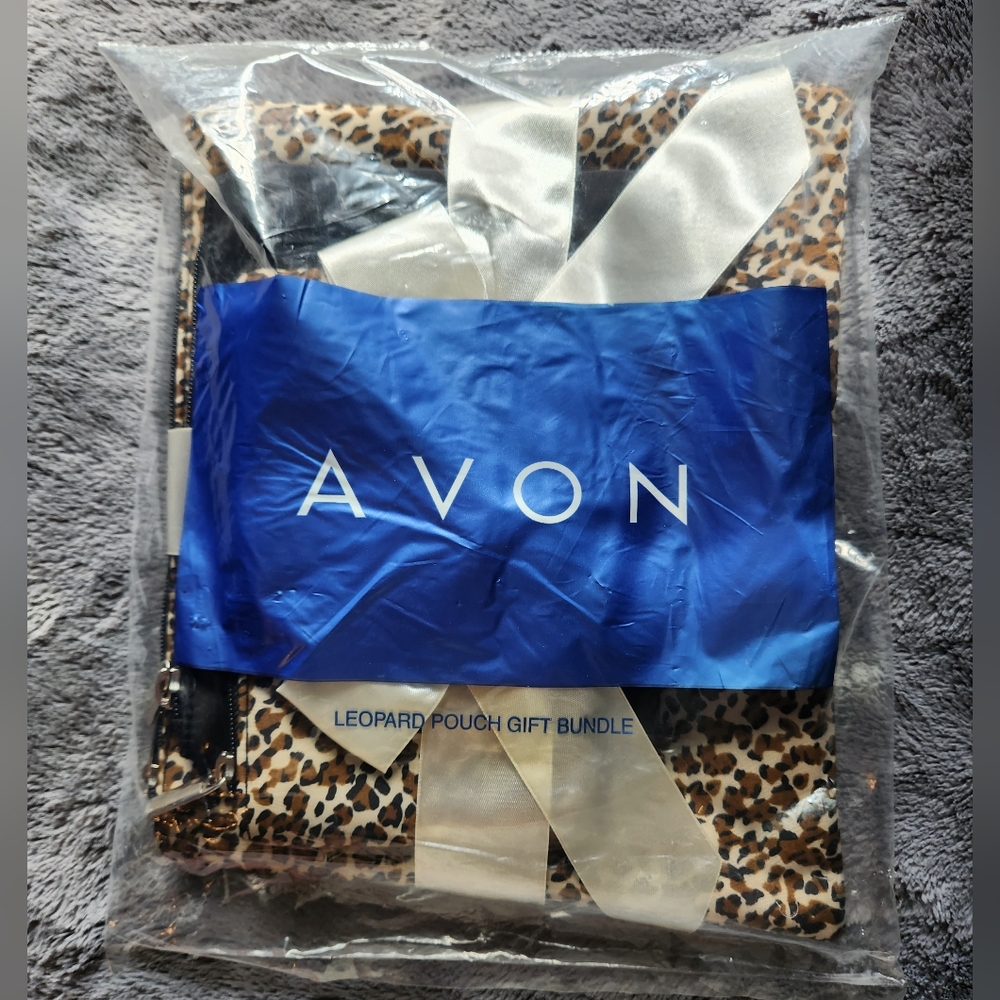 NIB Avon Leapord Cosmetic Pouch Set of 3